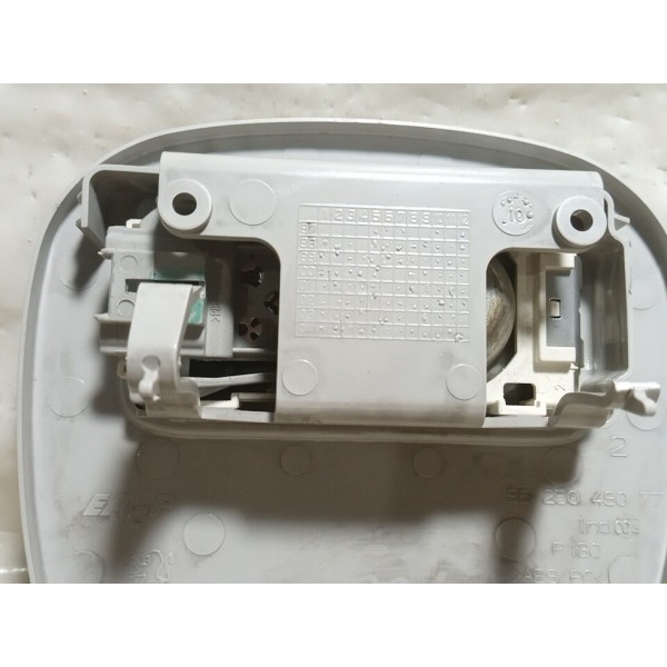 Luz De Teto Peugeot 207 2010