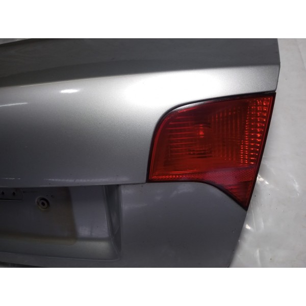 Tampa Traseira Audi A4 2005 Sedam Com Lanternas