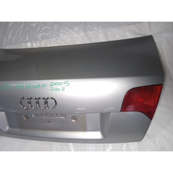 Tampa Traseira Audi A4 2005 Sedam Com Lanternas