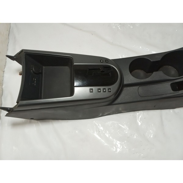 Console Central Kia Cerato 2010 Usado