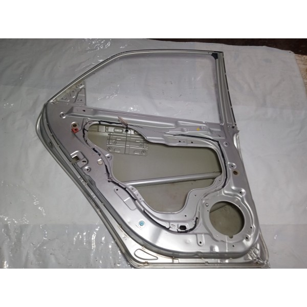 Porta Traseira Esquerda Kia Cerato 2010 Usado Com Detalhes