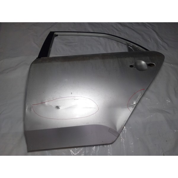 Porta Traseira Esquerda Kia Cerato 2010 Usado Com Detalhes