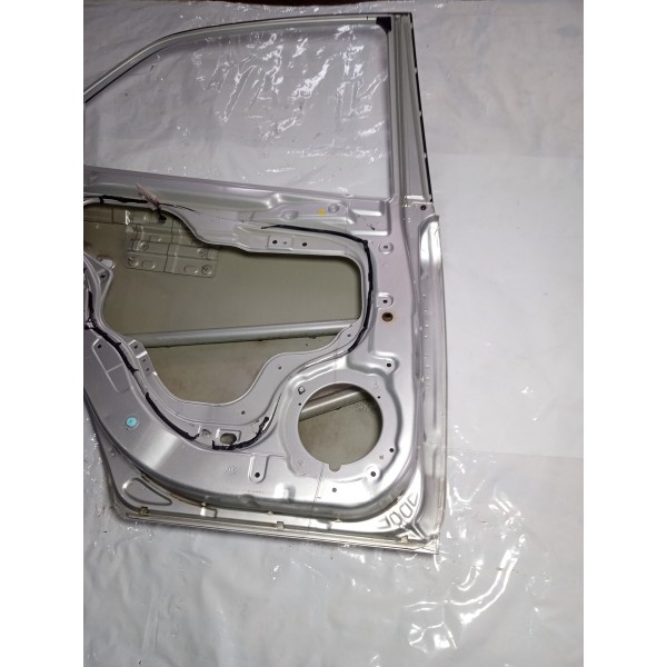 Porta Traseira Esquerda Kia Cerato 2010 Usado Com Detalhes