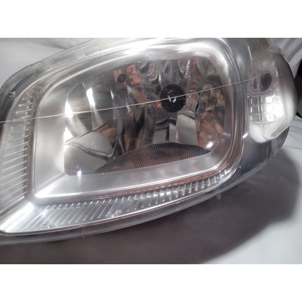 Farol Lado Esquerdo Fiat Uno Vivace 2013